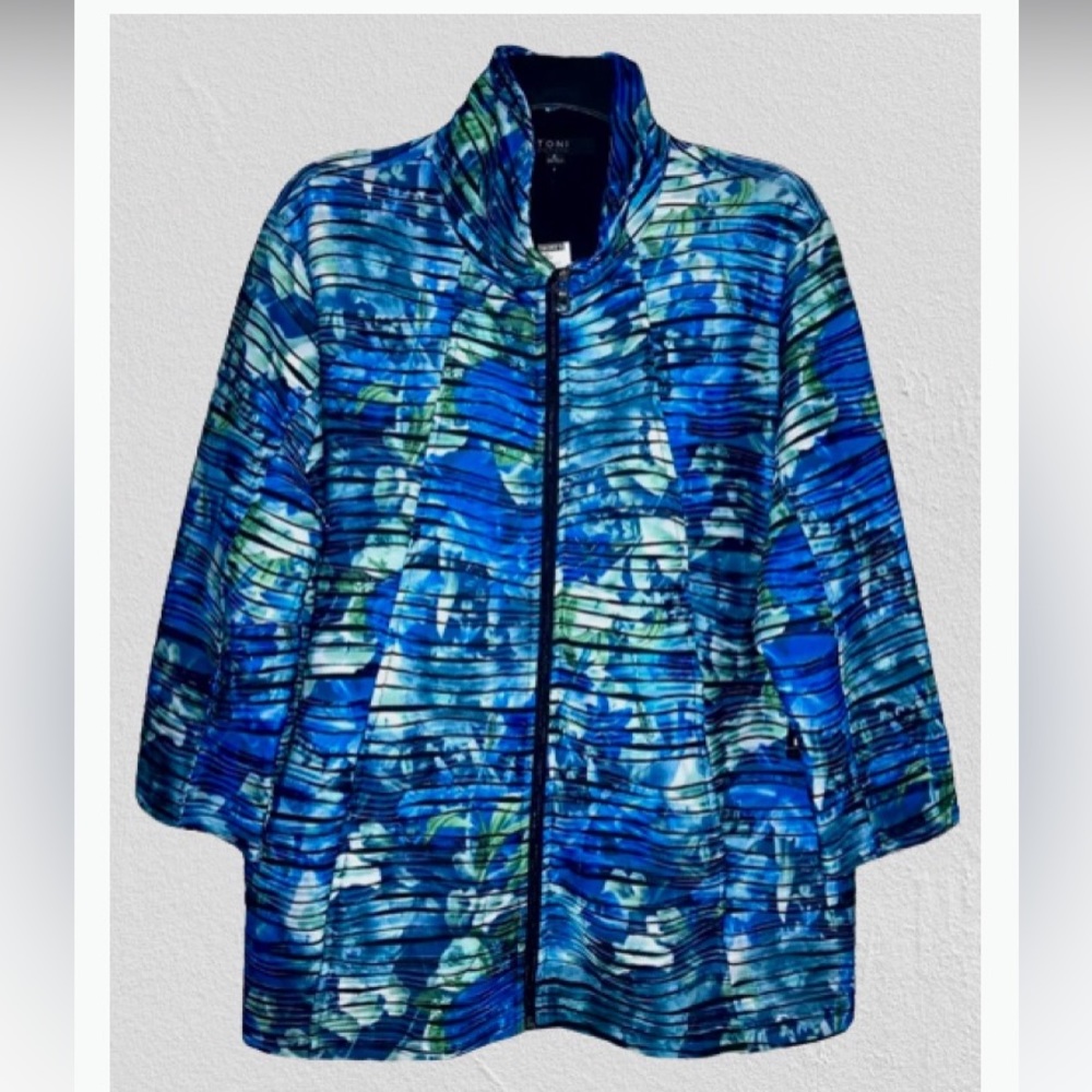 Toni Morgan Size XL Jacket 3/4 Sleeves Blue/Green Crinkle Print